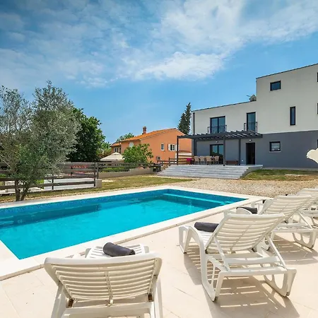Larimar Holiday home Pula