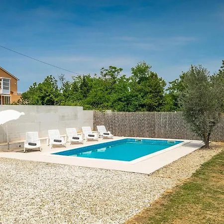 Larimar Holiday home *