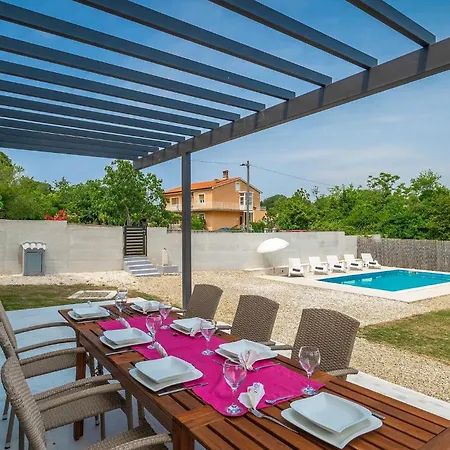 Larimar Holiday home Pula